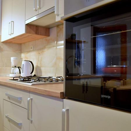 Zoro Apartments Palit Екстериор снимка