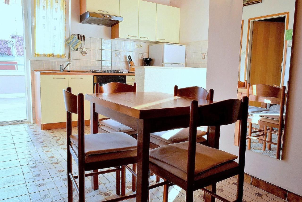 Zoro Apartments Palit Екстериор снимка