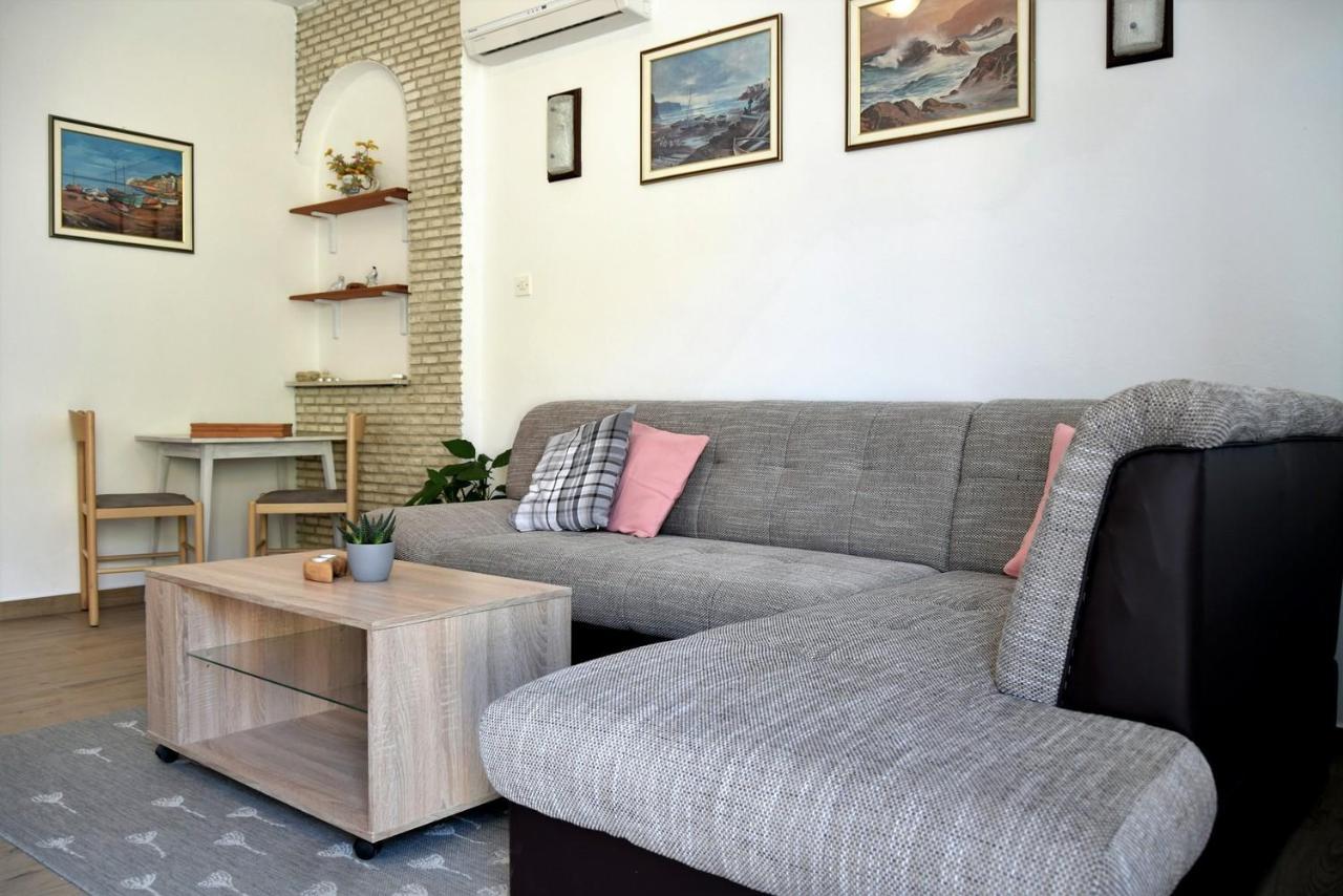 Zoro Apartments Palit Екстериор снимка