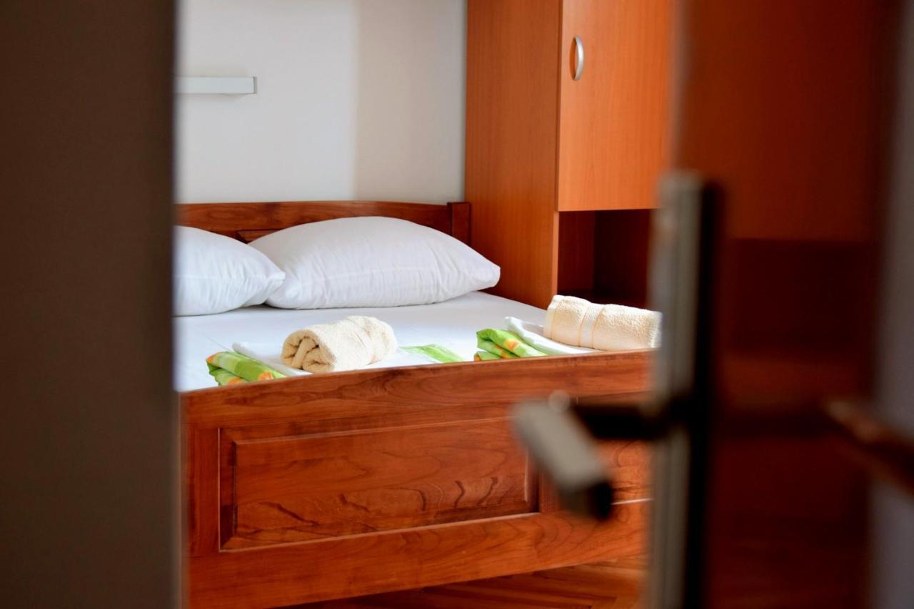 Zoro Apartments Palit Екстериор снимка