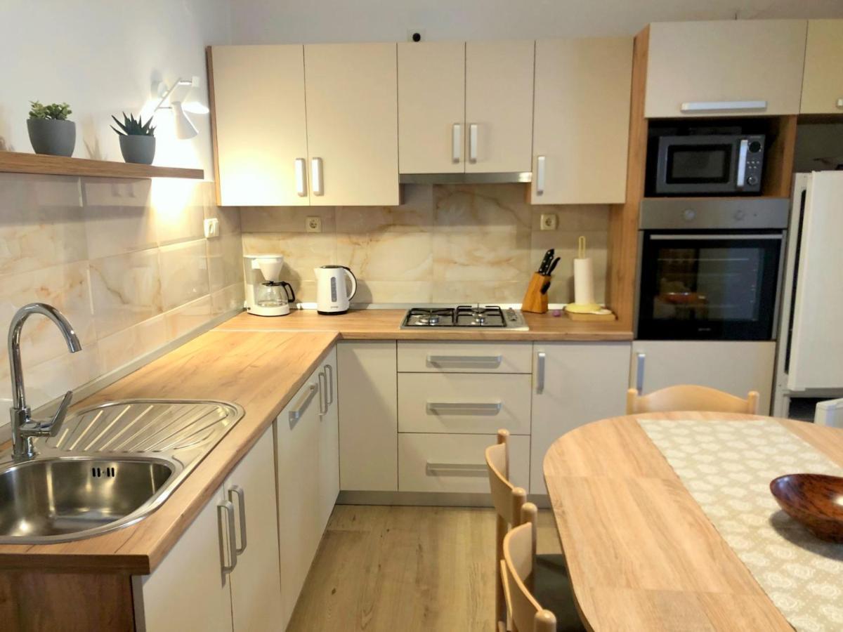 Zoro Apartments Palit Екстериор снимка